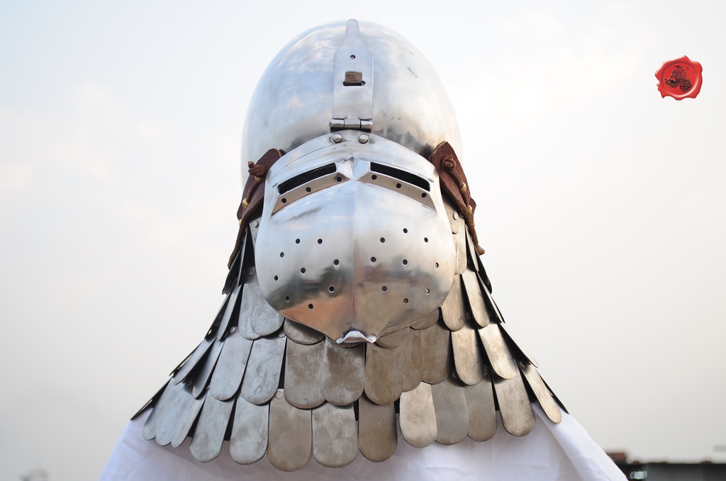 Beckenhaube mit Schuppenkragen | Größe M